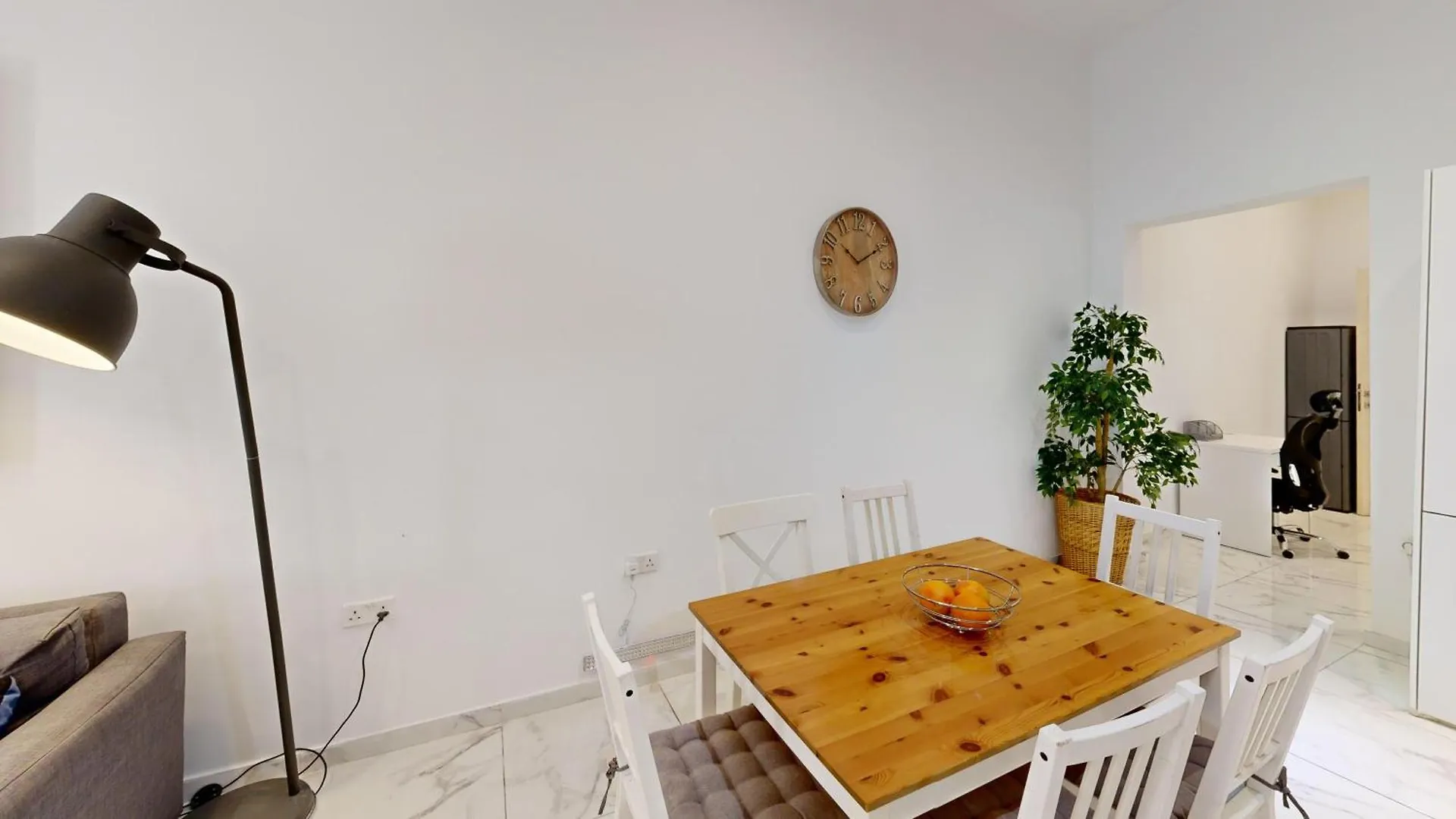 Cosy Seaside Apartment Steps Away From The Sea Gzira
